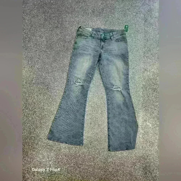 PROJECT GAP Low  Rise Y2K Flare Jeans with Washwell - Picture 4 of 6